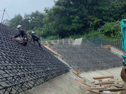 大洲市｜鉄筋工事｜有限会社水沼鉄筋 愛媛県八幡浜市にて、法面工事を行いました。