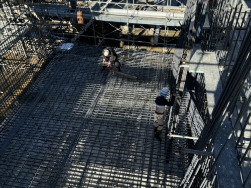 大洲市｜鉄筋工事｜有限会社水沼鉄筋 宇和島市津島町にて、自動車道BOXカルバートの鉄筋工事を行いました。